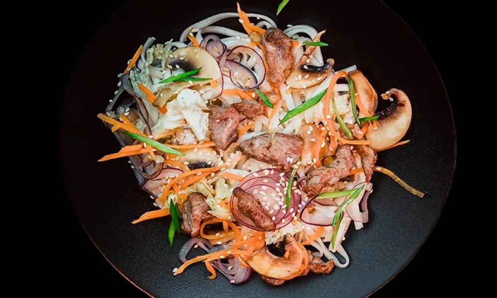 WOK noodles with pork